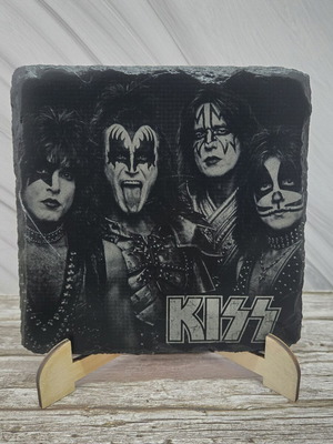 Engraved Kiss volcanic stone tile new, 13x13 cm