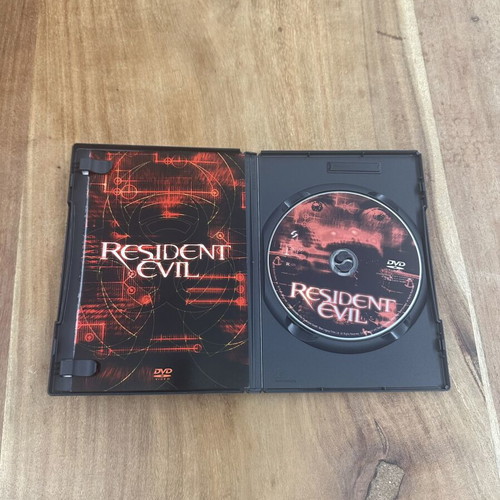 Resident Evil Special Edition DVD used with extras