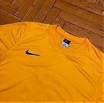  Nike Dri-Fit T-Shirt