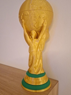 Ρέπλικα τροπαίου FIFA World Cup σαν καινούργιο, χρυσό με πράσινες λεπτομέρειες
