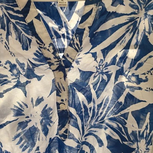 Counterparts women's cotton shirt XL like new, white and blue