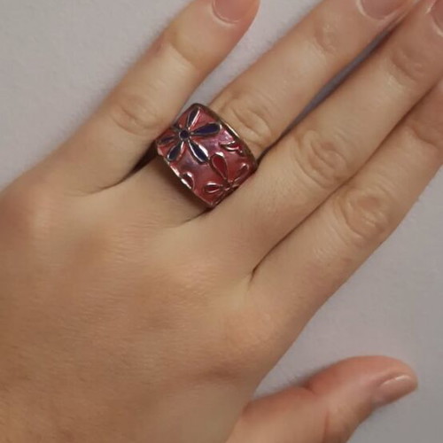 Ring with flowers used, pink and silver