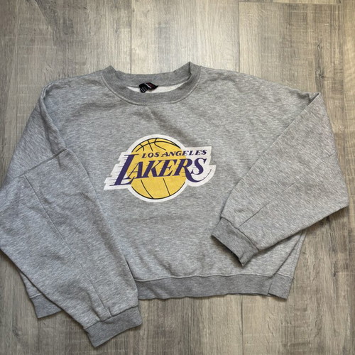 Lakers sweatshirt