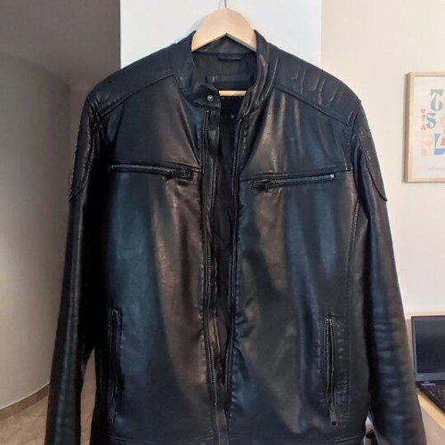 Biston men's biker jacket medium, like new, faux leather black