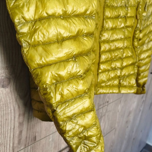 Mountain Hardwear Ghost Whisperer 2 used men's down jacket Small