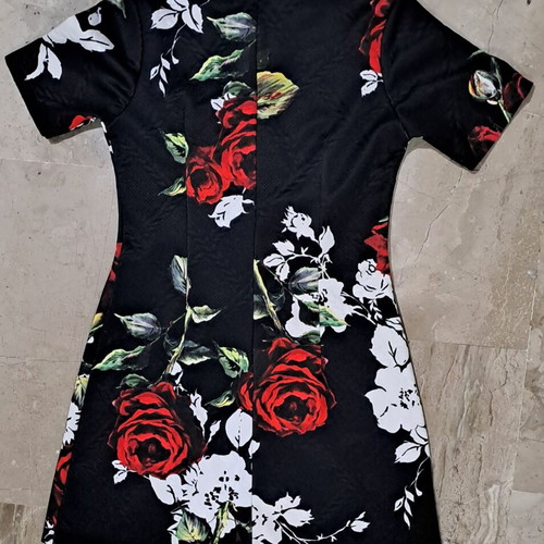 Tre Sorelle women's dress like new, black and red, size M