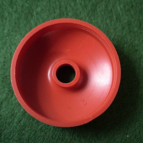 Telefunken 45 RPM 7" record adapter used, red color