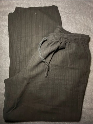 Black women's pants, size XL
