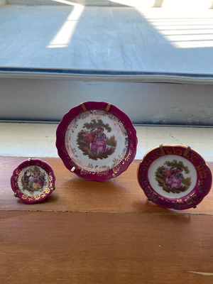 Limoges decorative plates used, set of 3 vintage