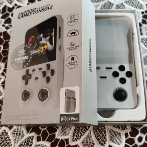 D-007 Plus handheld Android game console with memory card