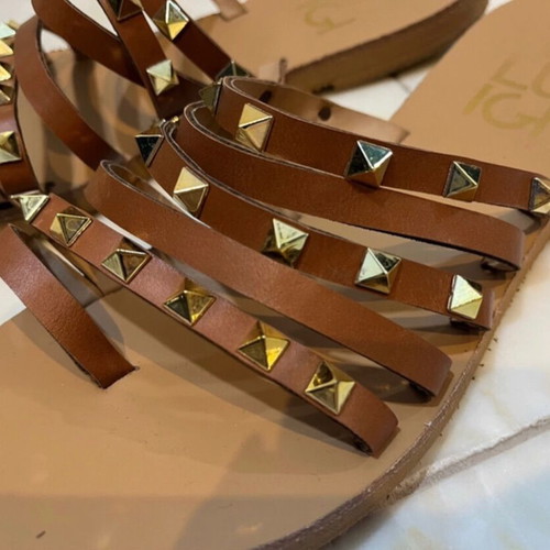 Luigi brown sandals with studs like new, size 39