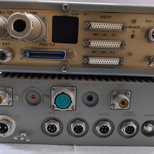 FURUNO FM 8500-DSC 6A VHF Radiotelephone used for repair or parts