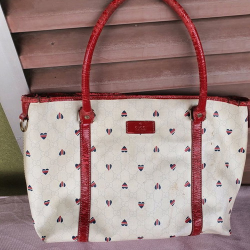 Gucci shoulder bag used, multicolor with wear damage