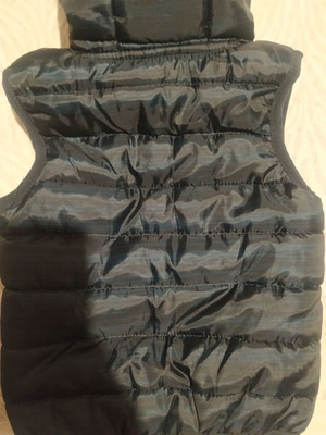 Hello Boy sleeveless jacket new