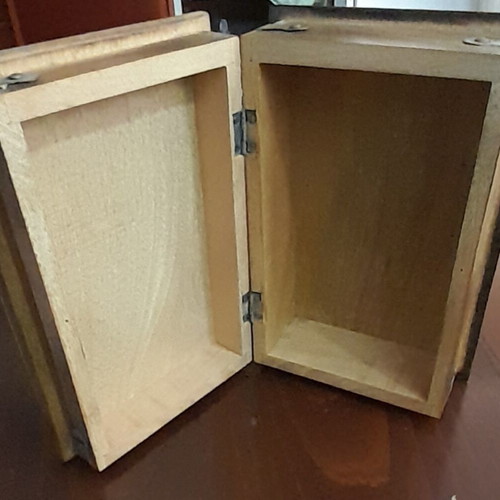 Vintage wooden jewelry box handmade, like new, large capacity