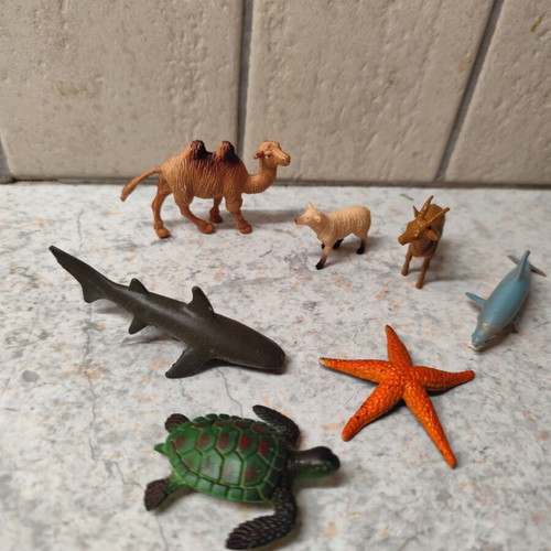 Animal figures used, assorted set