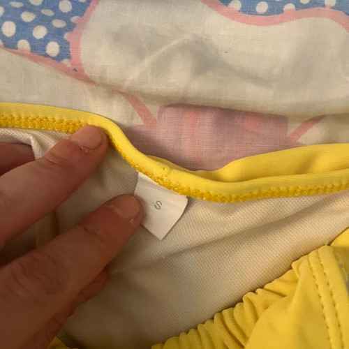 Swimwear set like new, yellow, small box style