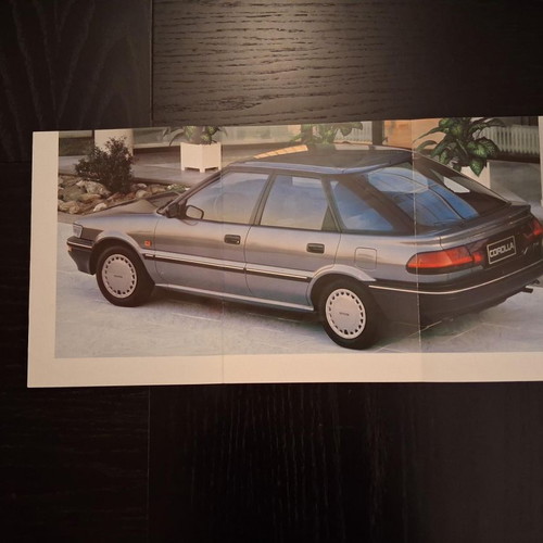 Toyota Corolla brochure used