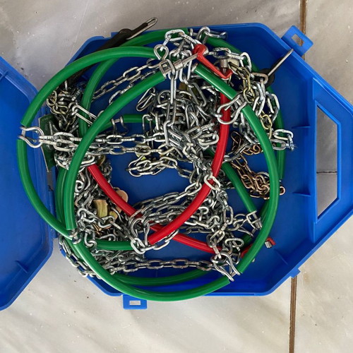 Technic 1500 12 mm snow chains used