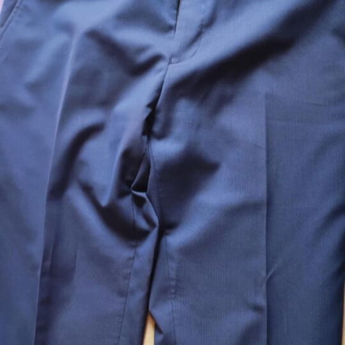 Official blue men's suit like new, size Large