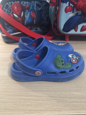 Avengers Marvel kids clogs, size 29, blue, Zara