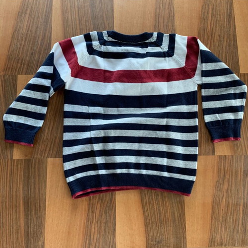 Alouette pullover 9-12 months like new