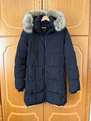 Zara women's jacket black like new, long with detachable hood