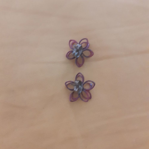 Stud earrings like new, pack of 4 pairs multicolored
