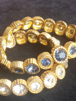 Δυο βραχιόλια faux bijoux vintage σαν καινούργια με μαύρες και διαφανείς πέτρες