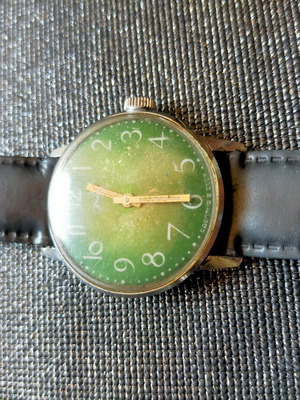Mechanical wristwatch used, works