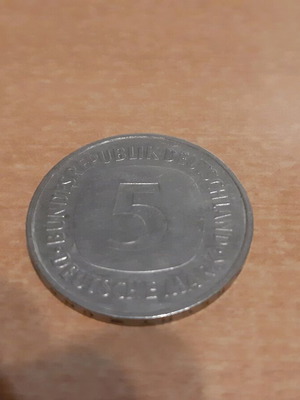 5 Mark coins 1975 like new, pack of 5