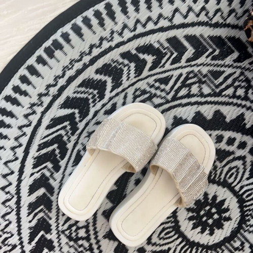 Bershka slippers with rhinestones, like new, size 37, white