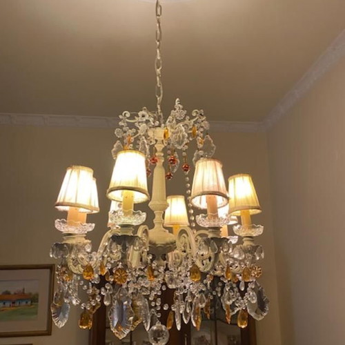 Chandelier like new with crystals and lampshades