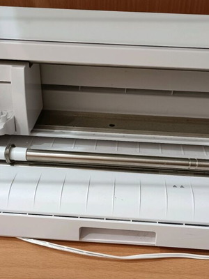 Silhouette Cameo 4 κοπτικό μηχάνημα σαν καινούργιο