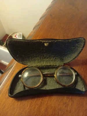 Art Deco eyeglasses used with original case