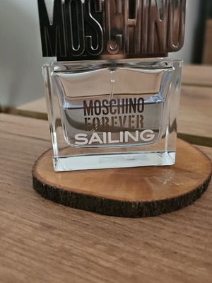 Moschino Forever Sailing 50ml Eau de Toilette used, vintage batch