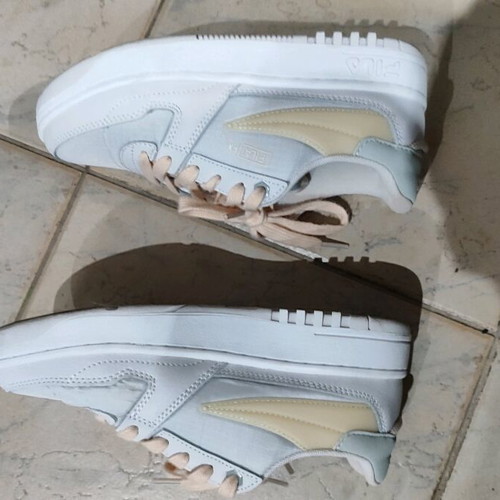 Fila women's athletic shoes like new, size 38, white-gray