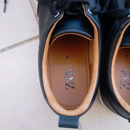 Zara premium sneakers like new, leather, size 42