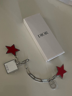 Dior phone ring με κόκκινα αστέρια σε ασημί