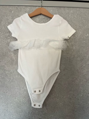 Zara girls' bodysuit like new, white, size 5-6 years