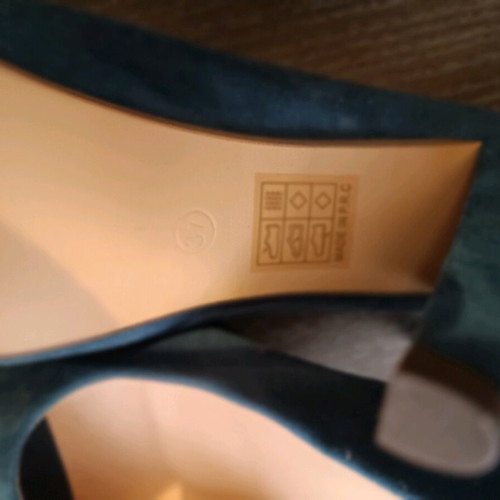 Suede blue pumps like new, size 37