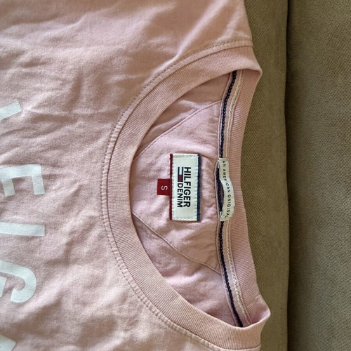 Tommy Hilfiger T-shirt, size S, pink