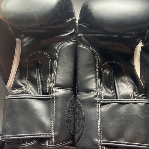 Boxing gloves new
