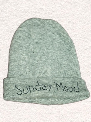 Gray beanie like new, one size