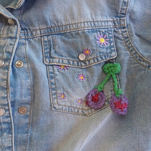 Piaza Italia denim shirt like new with decorative details