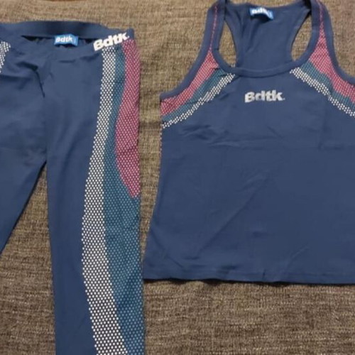 Bodytalk set leggings and top medium like new, blue