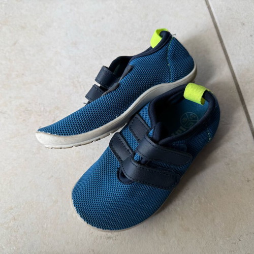 Lupilu barefoot kids shoes size 25 like new, blue