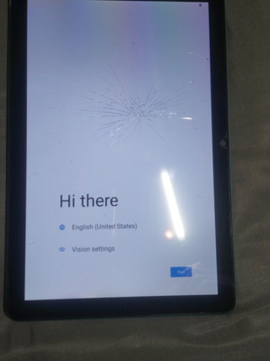 Oukitel OT6 4/64 used, parts or repair, cracked screen
