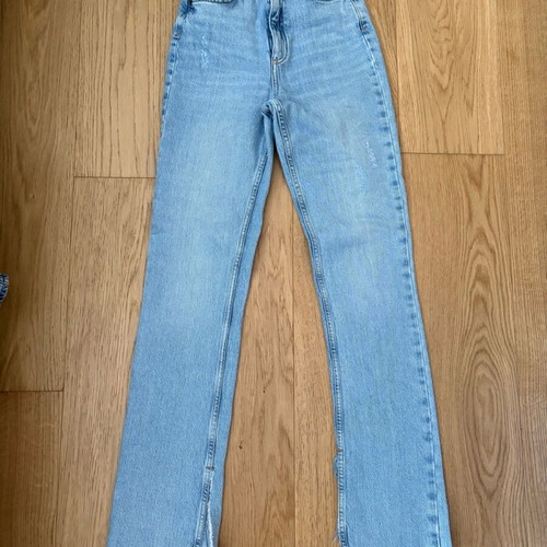 Zara jeans like new, blue faded with slit, size 34