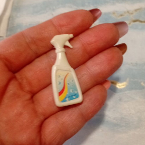 Miniature cleaning spray like new